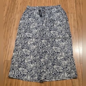 NWT Jones & Co Linen Floral Print Navy and White Pants